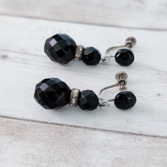 Vintage Screw Back Earrings Black Faceted Dangle - Picture 3 of 5